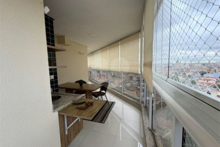 Apartamento à venda com 3 suítes em Santa Teresinha, São Paulo, SP