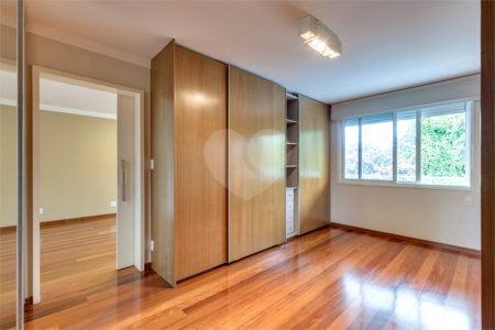 Casa de Vila à venda com 4 suítes em Chácara Flora, São Paulo, SP