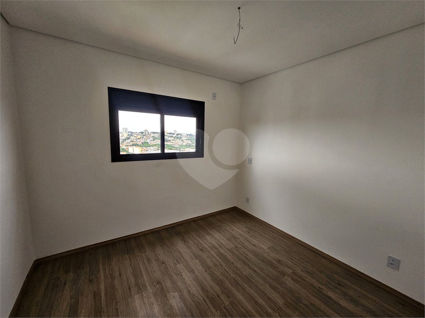 Apartamento à venda com 3 suítes em Vila Lucy, Sorocaba, SP