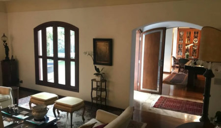 Casa à venda com 5 quartos, sendo 2 suítes,  em Jardim Everest, São Paulo, SP