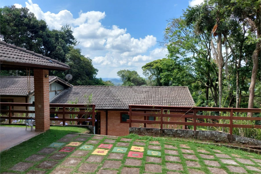 Casa à venda com 3 suítes em Roseira, Mairiporã, SP