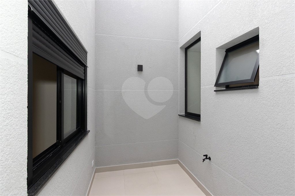 Sobrado à venda com 3 quartos, sendo 1 suíte, em Vila Gumercindo, São Paulo, SP