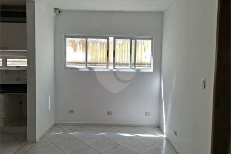 Sobrado à venda com 3 quartos, sendo 1 suíte, em Chácara Santo Antônio, São Paulo, SP