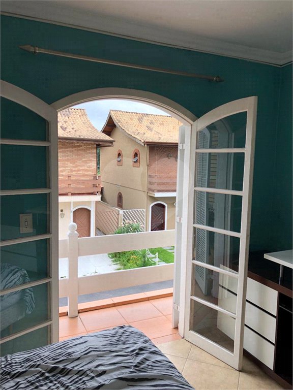 Casa à venda com 3 quartos, sendo 1 suíte, no condomínio Jardim das Pedras, São Paulo - SP