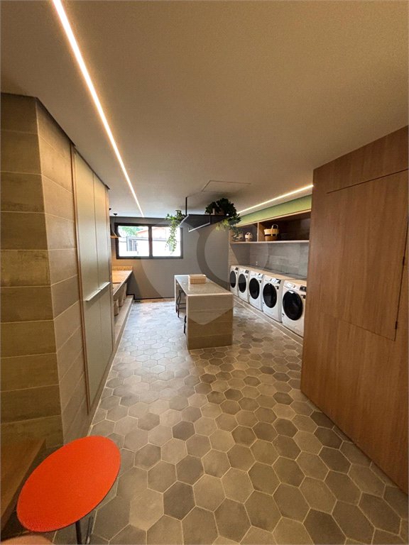 Apartamento à venda ou para alugar com 1 quarto em Pinheiros, São Paulo, SP