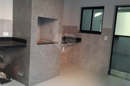 Casa à venda com 3 quartos, sendo 1 suíte, no condomínio Horto Florestal Villagio, Sorocaba - SP