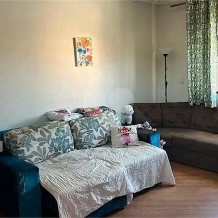 Sobrado à venda com 3 quartos, sendo 1 suíte,  em Parque Ipê, São Paulo, SP