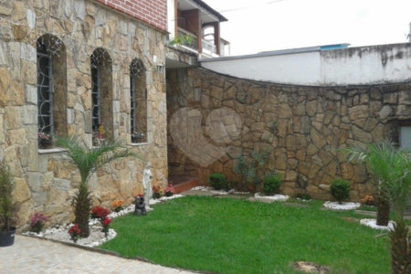 Sobrado à venda com 5 quartos, sendo 1 suíte, em Vila Mazzei, São Paulo, SP