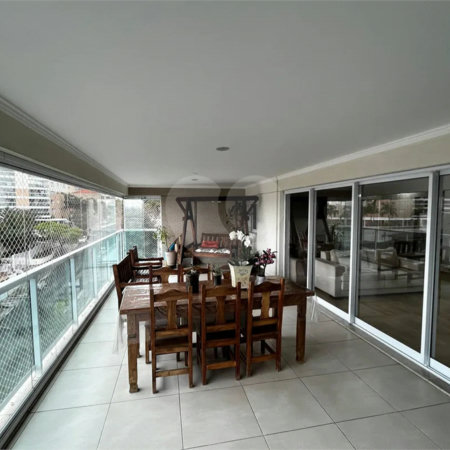 Apartamento à venda com 3 suítes em Santa Teresinha, São Paulo, SP