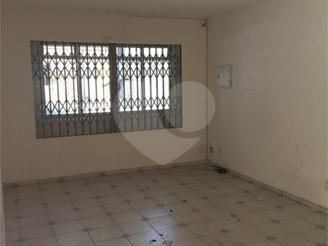 Sobrado à venda com 4 quartos, sendo 1 suíte,  em Tremembé, São Paulo, SP