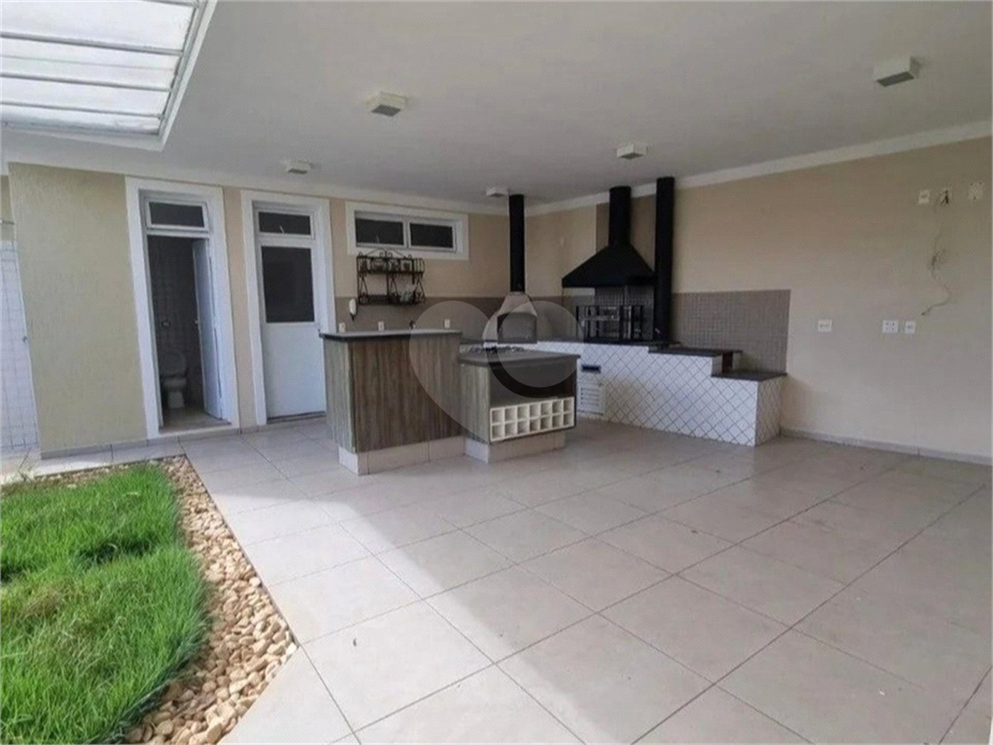 Casa à venda com 4 suítes no condomínio Mont Blanc, Sorocaba - SP