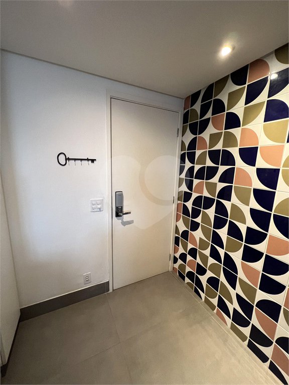Apartamento à venda com 1 quarto em Santo Amaro, São Paulo, SP