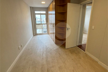 Apartamento à venda com 3 quartos, sendo 2 suítes, em Rio Comprido, Rio de Janeiro, RJ