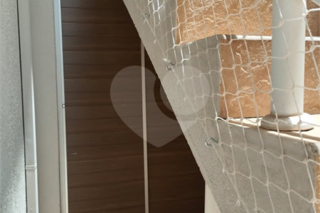 Casa à venda com 3 quartos, sendo 1 suíte, em Jardim das Palmeiras, Valinhos, SP