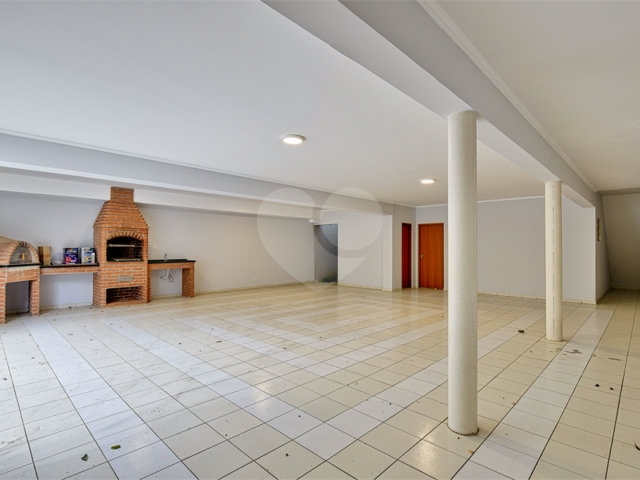 Sobrado à venda com 3 quartos, sendo 1 suíte,  em Alto da Boa Vista, São Paulo, SP