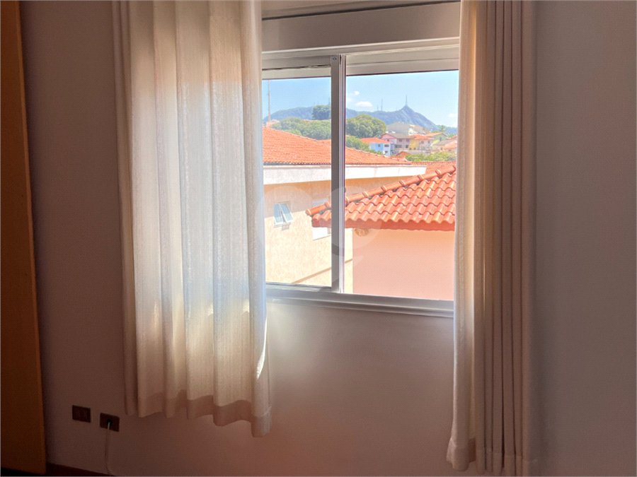 Sobrado à venda com 3 quartos, sendo 1 suíte, em City Recanto Anastácio, São Paulo, SP