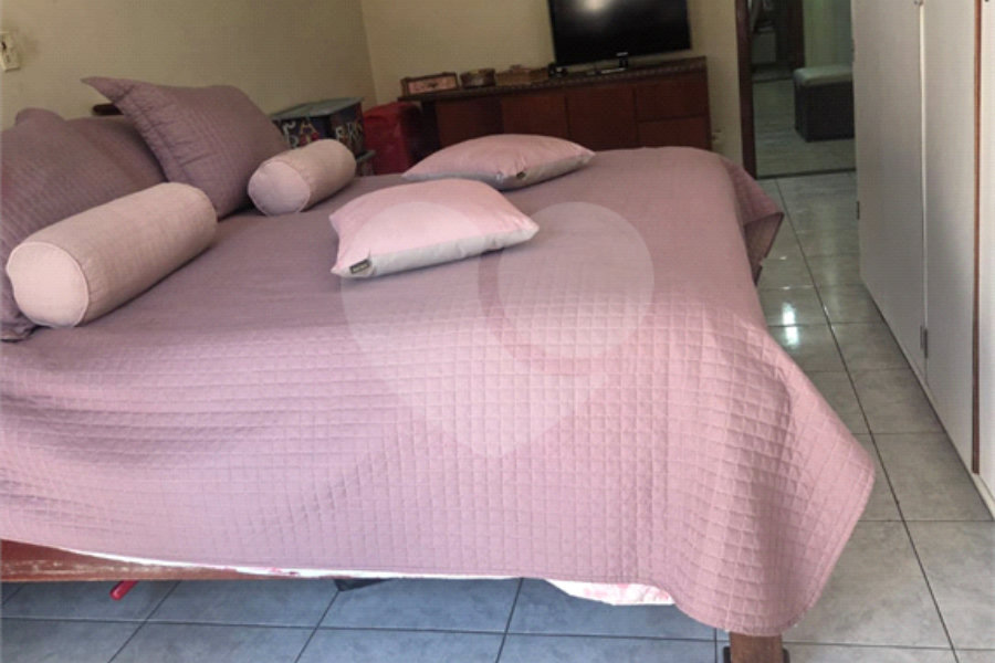 Sobrado à venda com 3 quartos em Parque Novo Mundo, São Paulo, SP