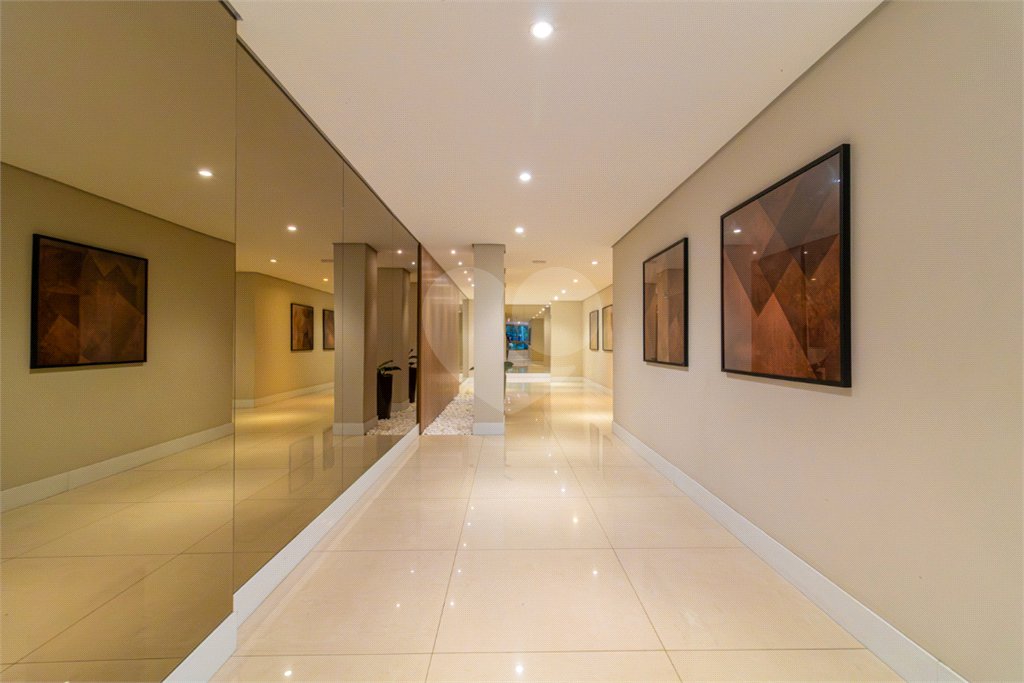 Apartamento à venda com 2 quartos, sendo 1 suíte,  em Santo Amaro, São Paulo, SP