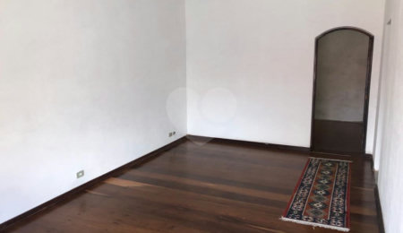 Casa à venda com 5 quartos, sendo 1 suíte,  em Serra da Cantareira, Mairiporã, SP