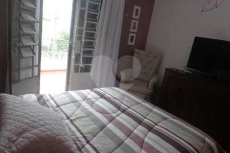 Sobrado à venda com 3 quartos, sendo 2 suítes, em Indianópolis, São Paulo, SP