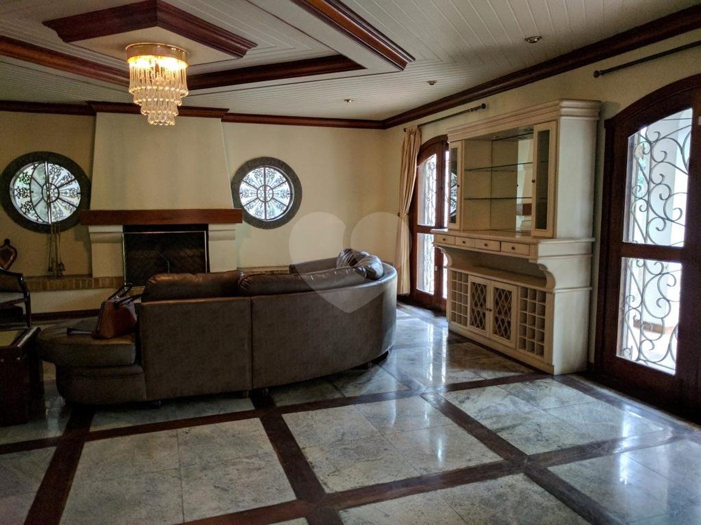 Casa à venda com 4 quartos, sendo 2 suítes, em Brooklin Velho, São Paulo, SP