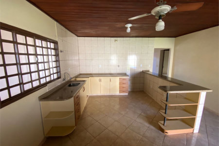 Casa à venda com 2 quartos, sendo 1 suíte, em Vila Renô, Ponta Porã, MS