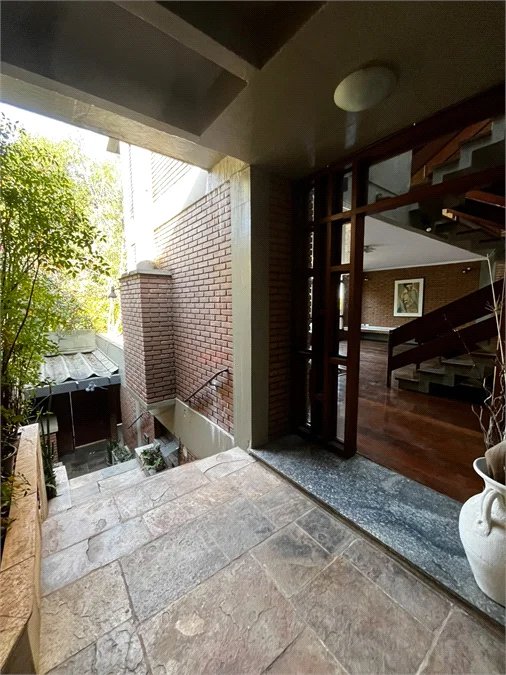 Sobrado à venda com 3 quartos, sendo 1 suíte, em Rolinópolis, São Paulo, SP