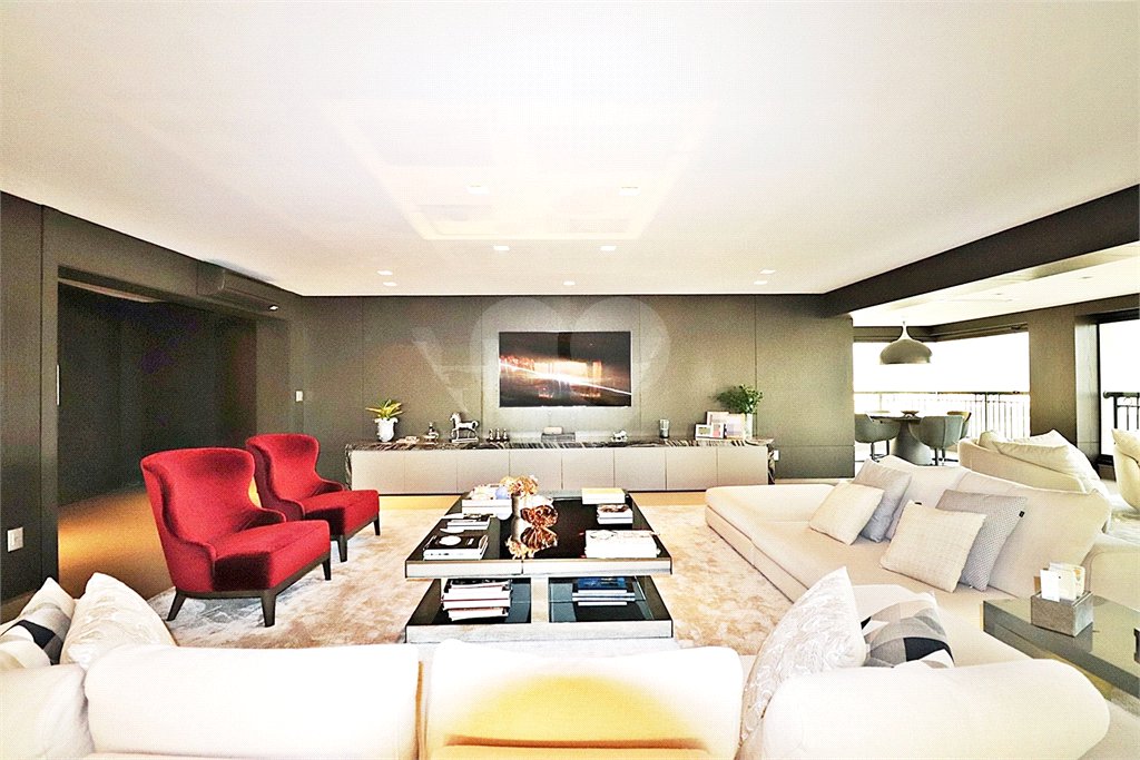 Apartamento à venda com 3 suítes em Santana, São Paulo, SP
