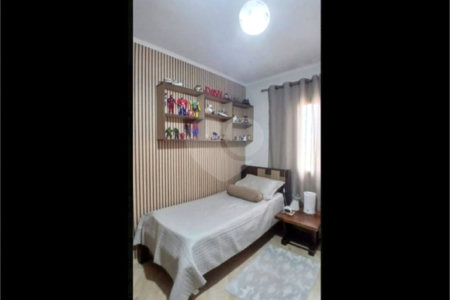 Casa à venda com 3 quartos, sendo 1 suíte, em Vila Ré, São Paulo, SP