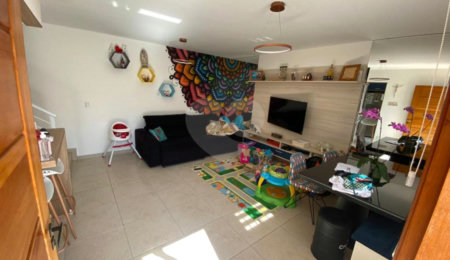 Sobrado à venda com 2 quartos em Tremembé, São Paulo, SP