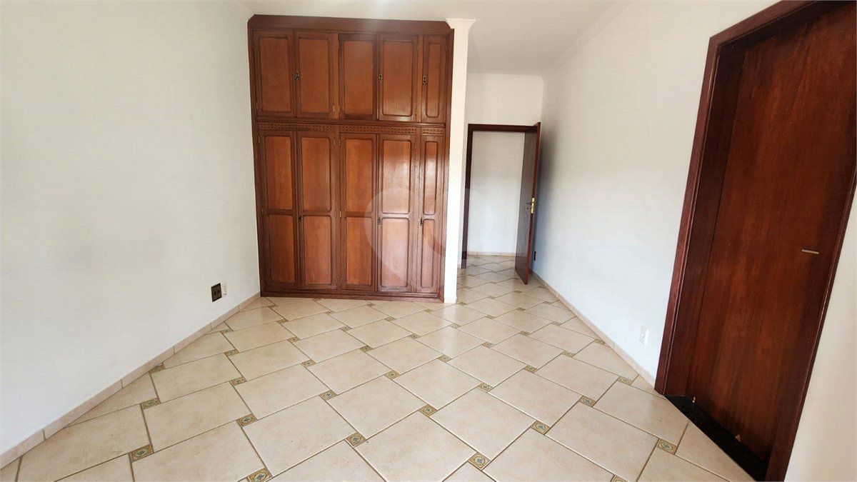 Casa à venda ou para alugar com 3 suítes no condomínio Villagio Capriccio, Louveira - SP