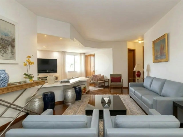 Apartamento à venda com 3 quartos, sendo 1 suíte,  em Brooklin, São Paulo, SP