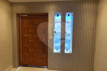 Sobrado à venda com 2 quartos, sendo 1 suíte,  em Vila Gomes Cardim, São Paulo, SP