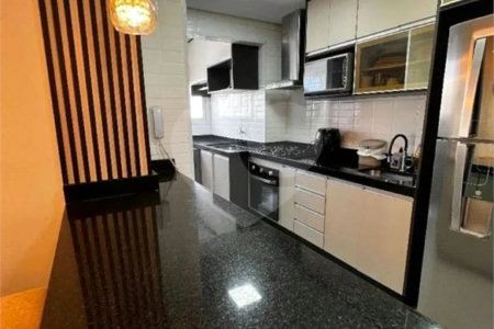 Apartamento à venda com 2 quartos, sendo 1 suíte,  em Jardim Rosa de Franca, Guarulhos, SP