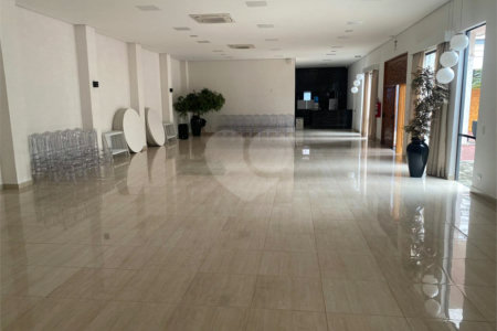 Casa à venda com 3 quartos, sendo 1 suíte, em Condomínio Flamboyant-b, Atibaia, SP