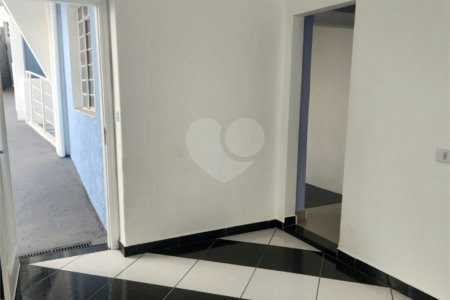 Casa para alugar com 5 quartos, sendo 1 suíte, em Vila Ipojuca, São Paulo, SP