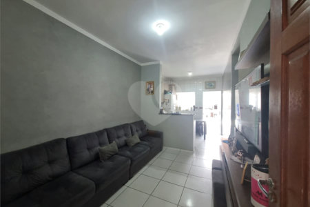 Casa à venda com 2 quartos, sendo 1 suíte,  em Aparecidinha, Sorocaba, SP