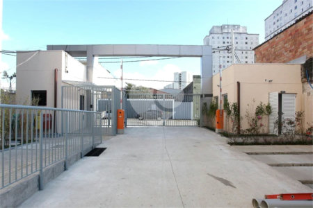 Apartamento à venda com 2 quartos em Vila Antonieta, São Paulo, SP