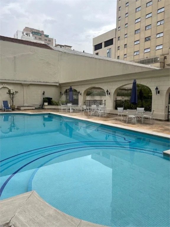 Apartamento à venda com 4 suítes em Santa Cecília, São Paulo, SP