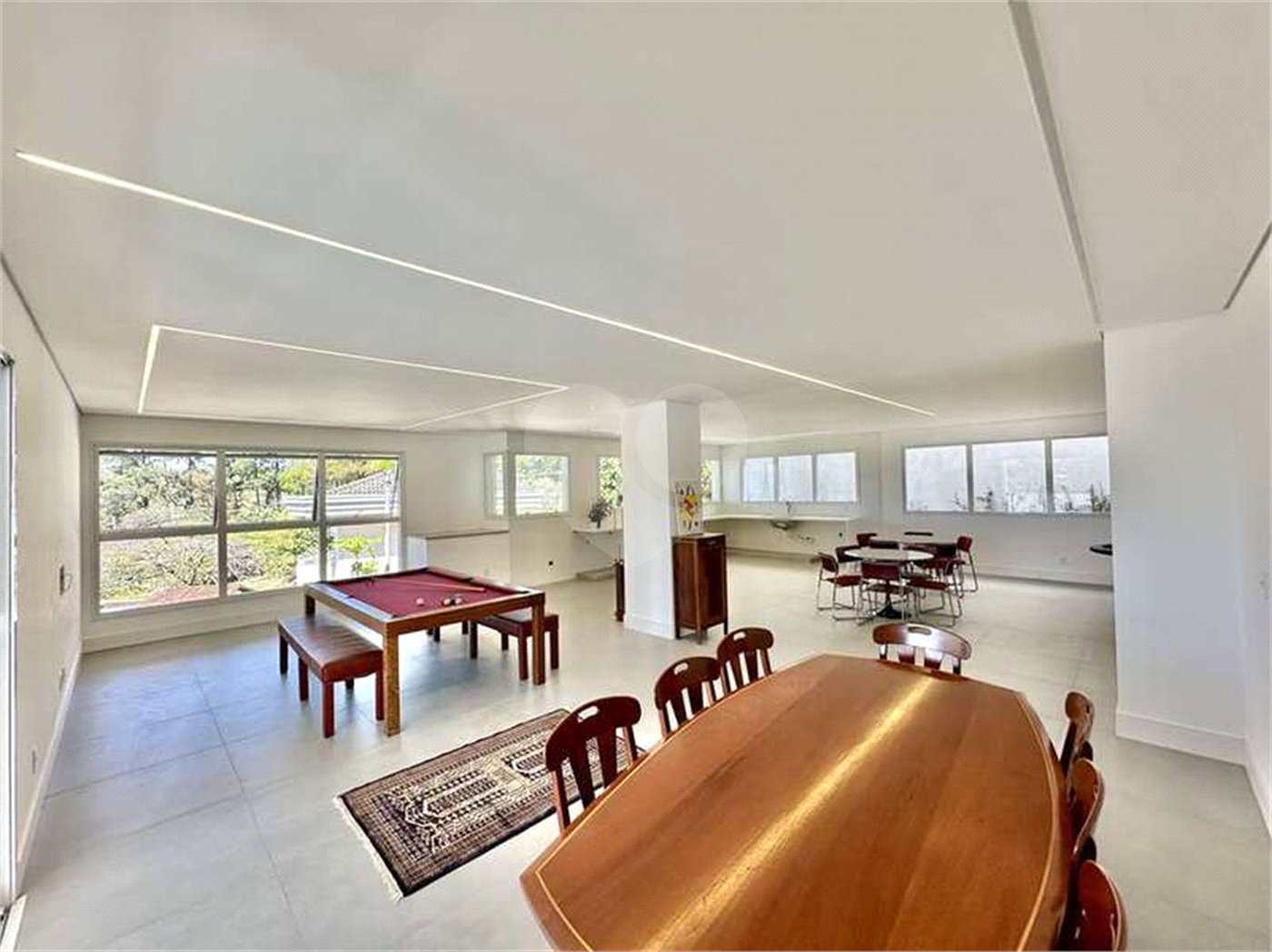 Casa Contemporânea e Mobiliada no Condomínio Palos Verdes – A Essência do Alto Padrão na Granja Viana – 7 suítes, 4 pavimentos com elevador