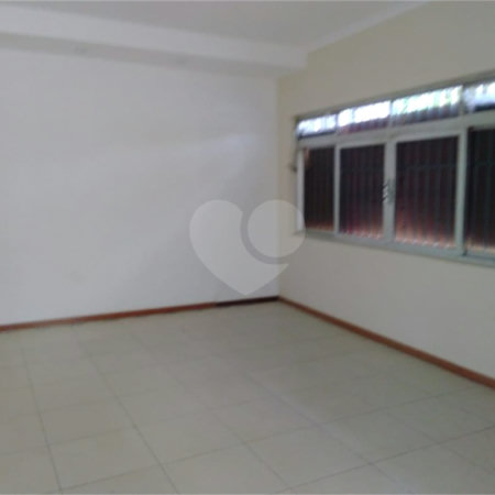 Casa Térrea à venda com 4 quartos, sendo 1 suíte, em Vila Rosália, Guarulhos, SP