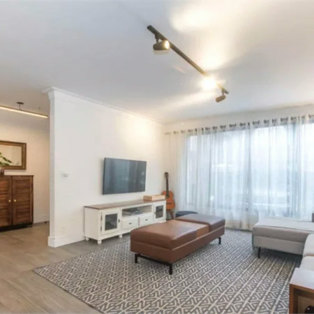 Sobrado à venda com 4 quartos, sendo 1 suíte, em Cidade Monções, São Paulo, SP