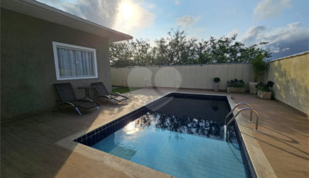 Terreno em condomínio à venda com 3 quartos, sendo 2 suítes,  em Caravelas, Armação dos Búzios, RJ