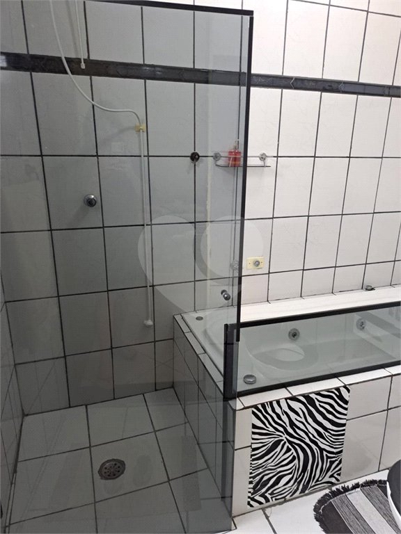 Sobrado à venda com 4 quartos, sendo 2 suítes, em Jardim Modelo, Suzano, SP