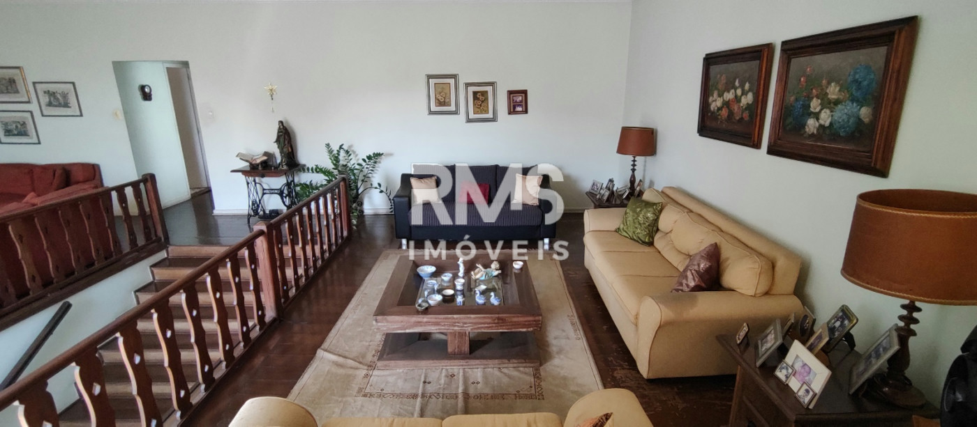 Casa à venda com 4 quartos, sendo 2 suítes,  no Centro, Itu, SP