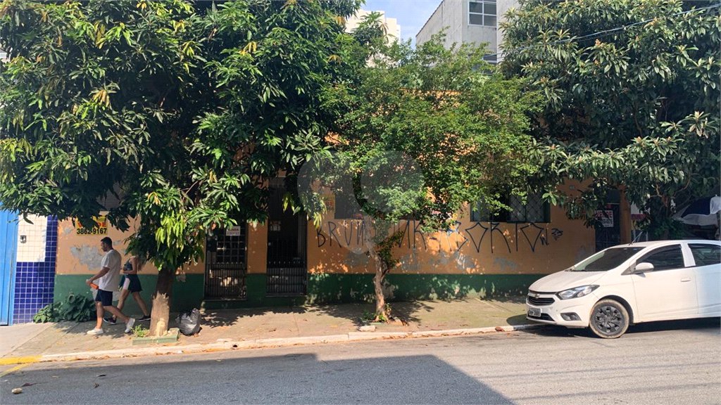 Terreno à venda com 1 suíte em Vila Romana, São Paulo, SP