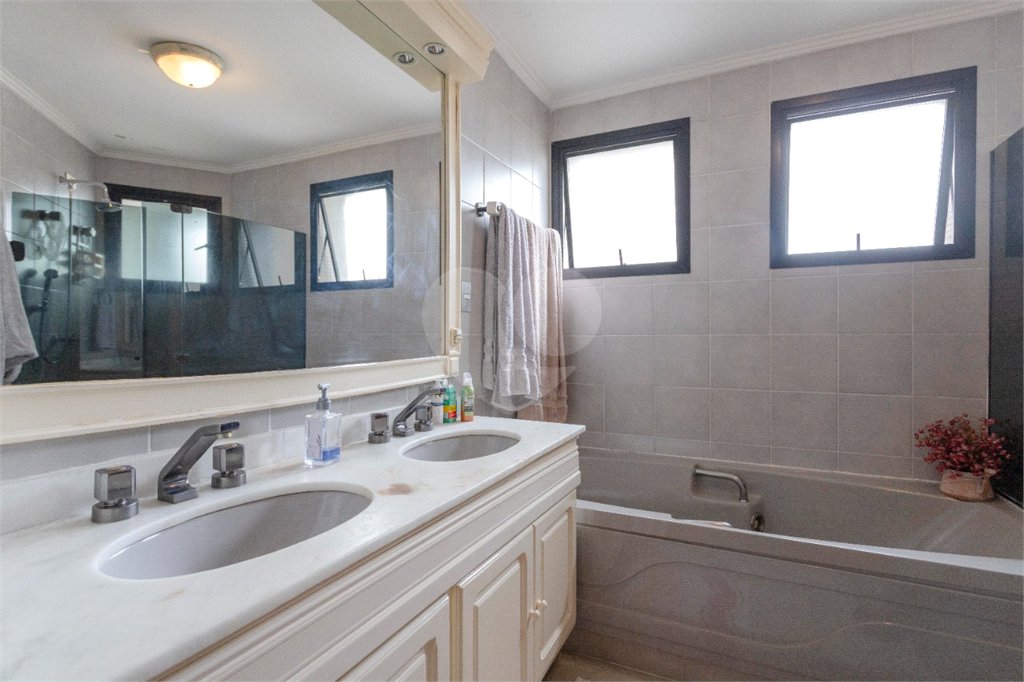 Apartamento à venda com 4 quartos, sendo 2 suítes, em Santana, São Paulo, SP