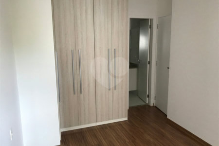 Apartamento à venda com 2 quartos, sendo 1 suíte,  em Melville Empresarial I e II, Barueri, SP