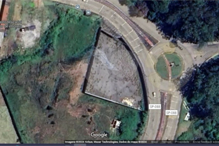Terreno à venda em Jardim Armênia, Mogi das Cruzes, SP