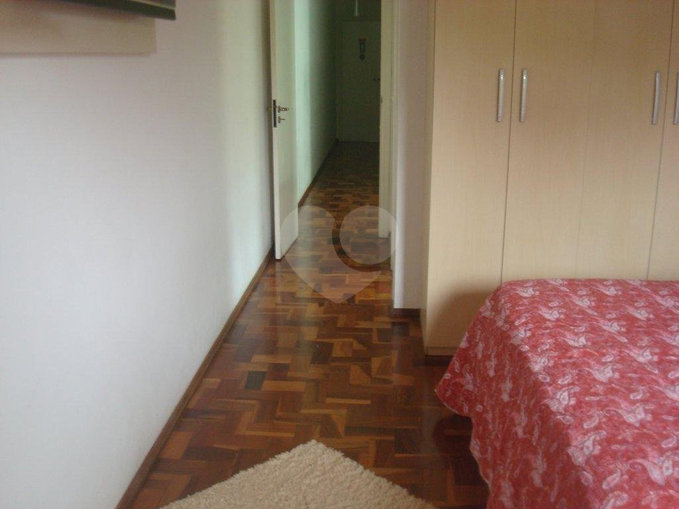 Sobrado à venda com 3 quartos, sendo 1 suíte,  em Parque Peruche, São Paulo, SP